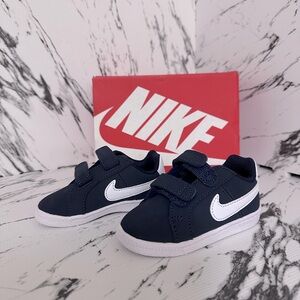 Nike Court Royal- Navy Blue/white- 5C